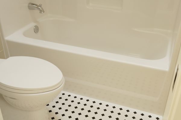 Fiberglass Tub Replacement in North Royalton
